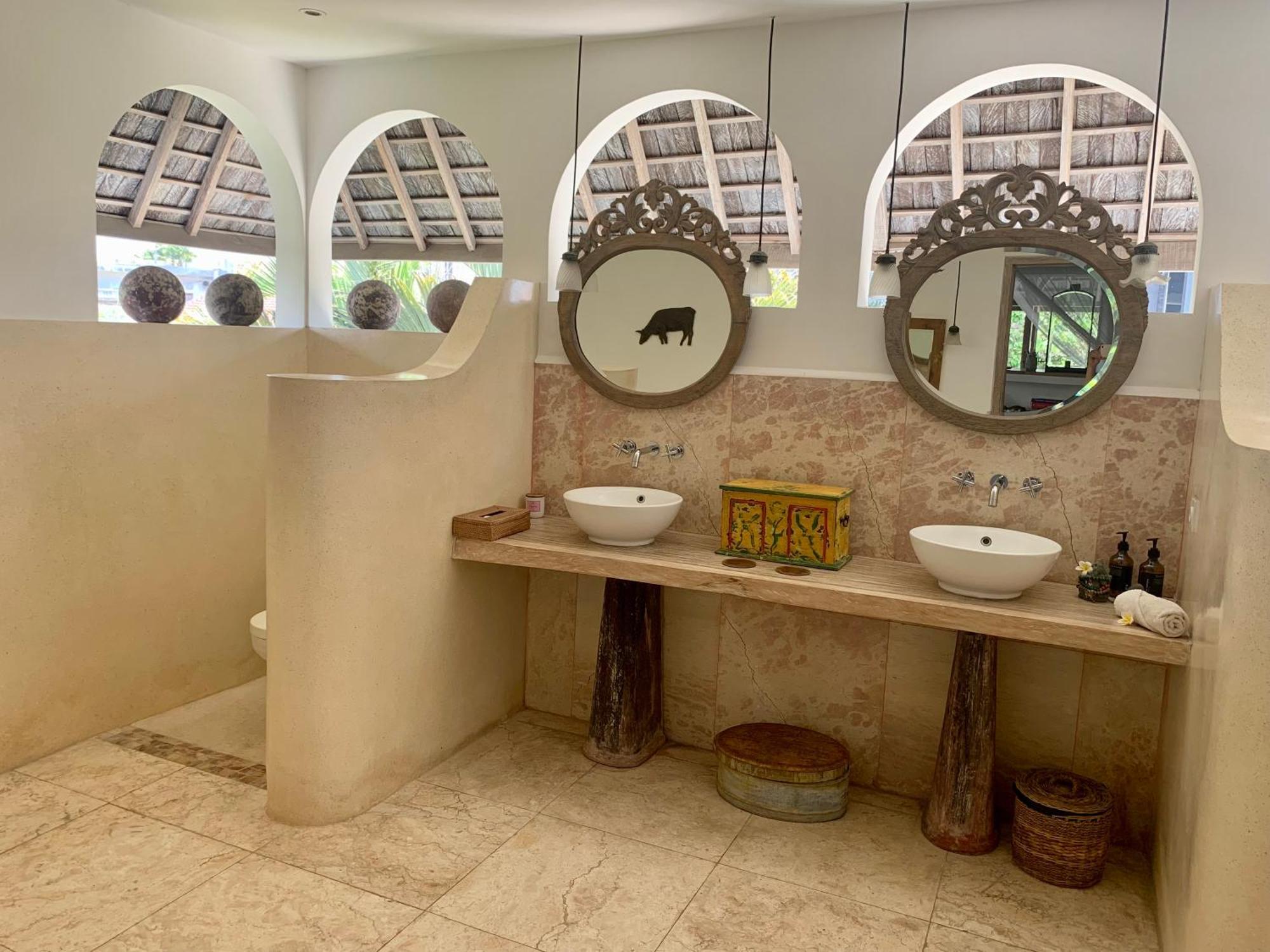 Unique 3Br Villa With Pool 5 Minute Walk To The Pererenan Beach Canggu  Exterior photo