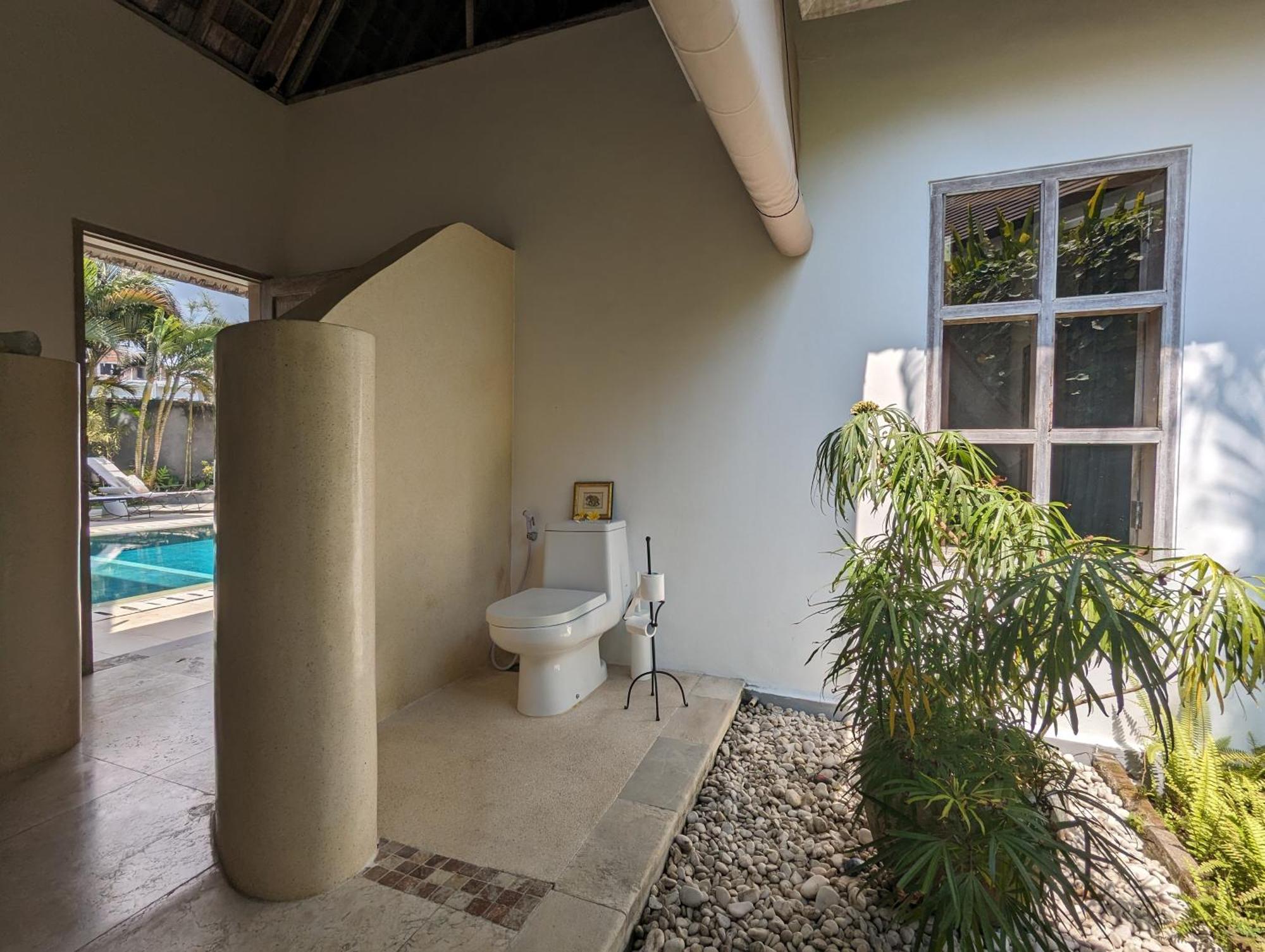 Unique 3Br Villa With Pool 5 Minute Walk To The Pererenan Beach Canggu  Exterior photo