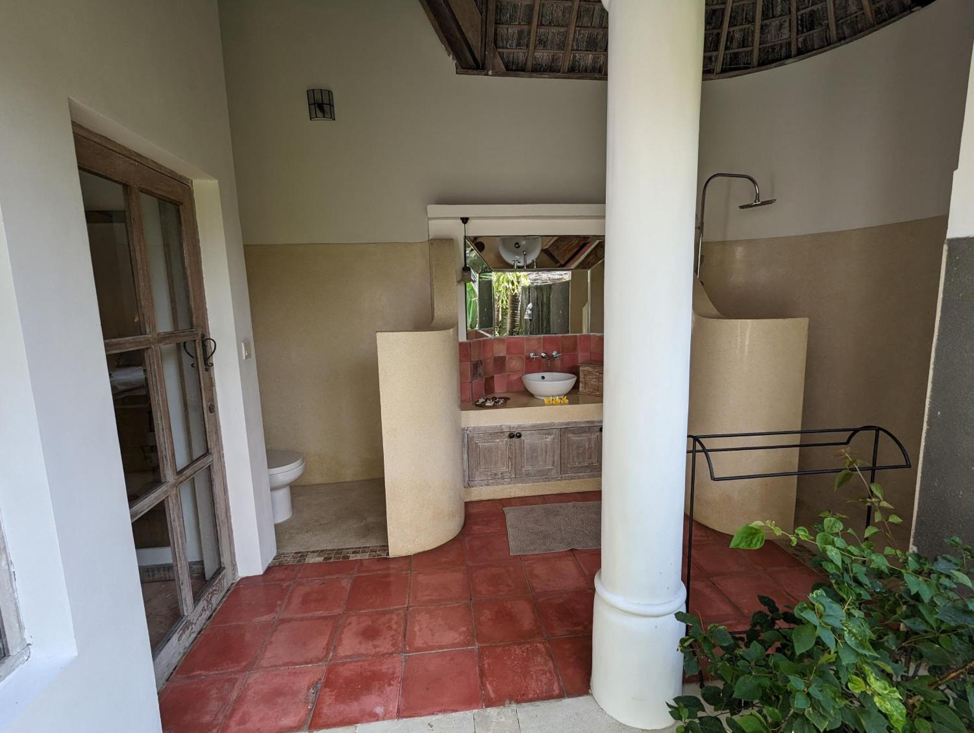 Unique 3Br Villa With Pool 5 Minute Walk To The Pererenan Beach Canggu  Exterior photo