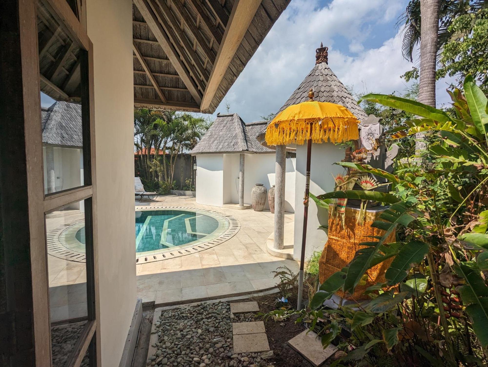 Unique 3Br Villa With Pool 5 Minute Walk To The Pererenan Beach Canggu  Exterior photo